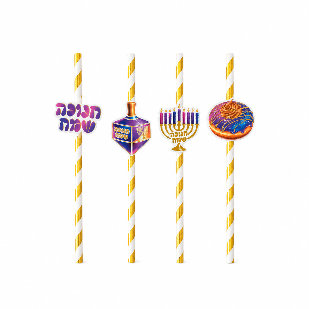 קשים מנייר לבן עם פסי זהב וסמלי חנוכה כמו סביבון חנוכייה וסופגנייה עם הכיתוב חנוכה שמח מקולקציית אור הכוכבים